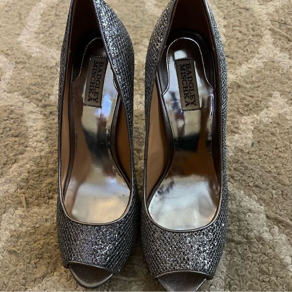 Badgley Mischka Silver Peep Toe Heels size 10 - Picture 1 of 7